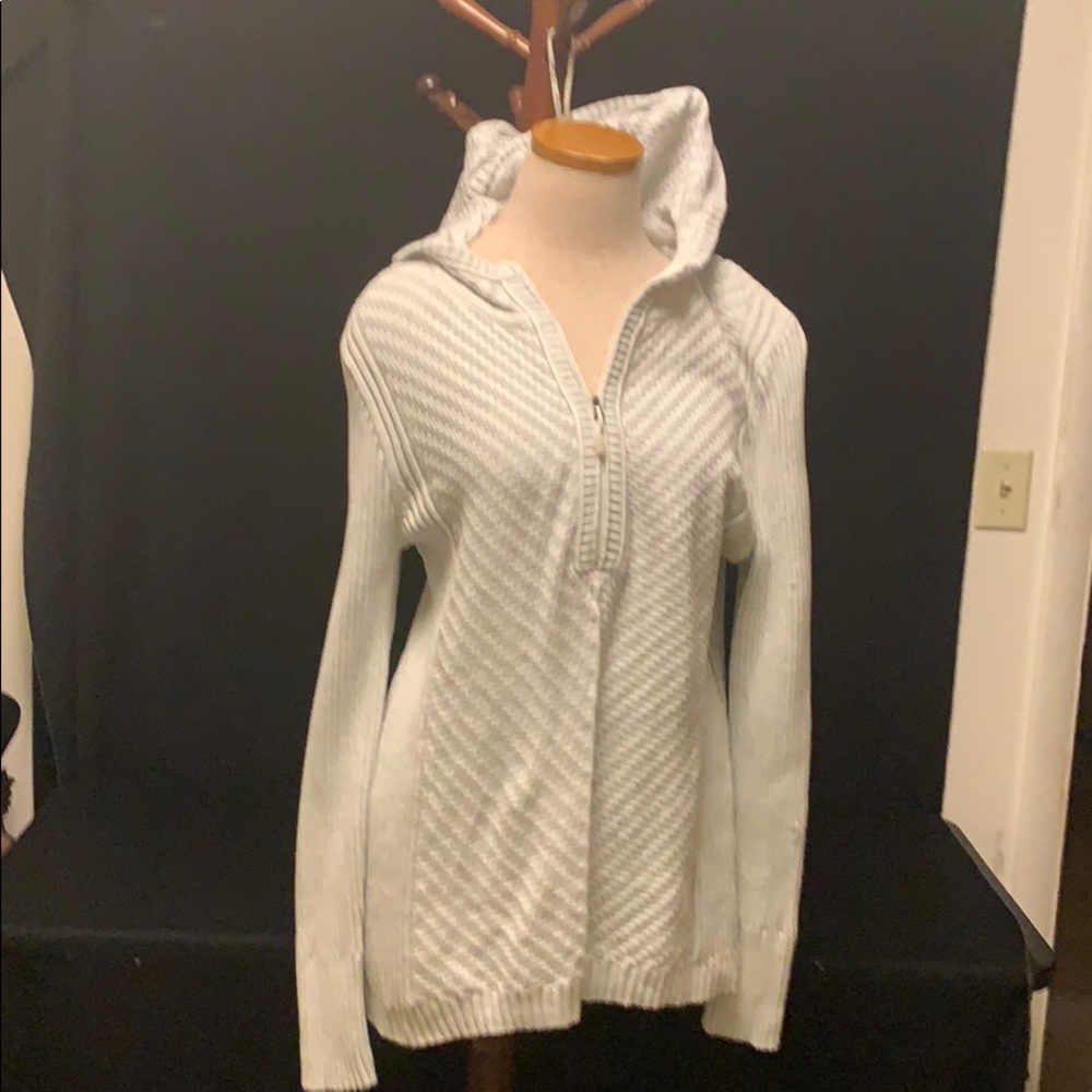 Hooded Sweater